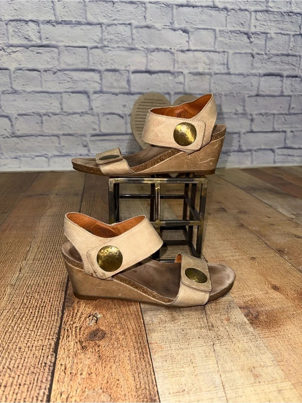 Taos Wedge Sandals carousel 2 – Women’s Size 8-8.5 39 (Beige/Tan)